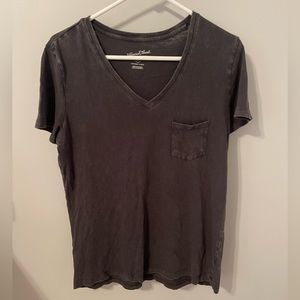 Universal Thread charcoal gray tshirt